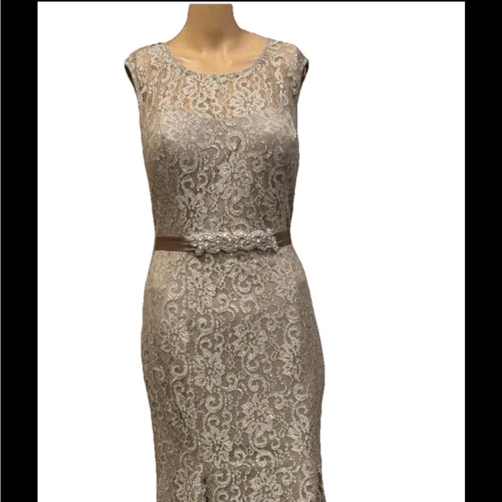 Betsy & Adam Floral Lace Pencil Skirt in Beige